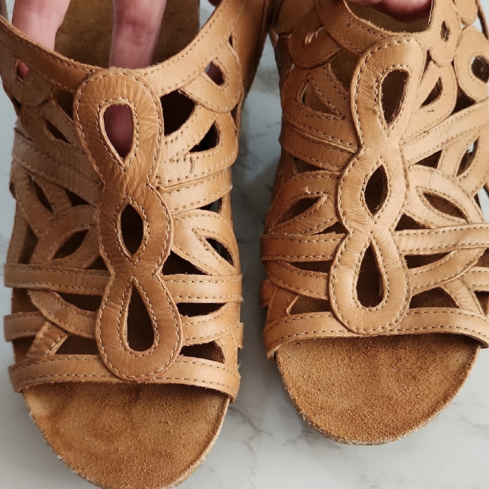 Josef Seibel Light Brown Leather Sandals